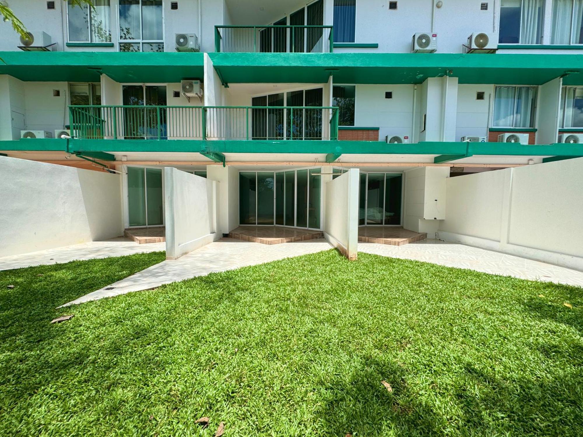 Plernpetch Hotel Surat Thani Exteriér fotografie